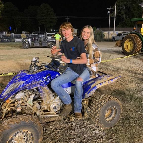 Meet your Posher, Karly - Picture 1 of 1